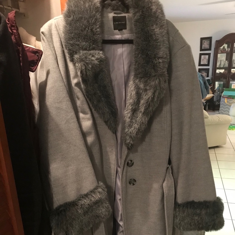 Long gray fur coat.